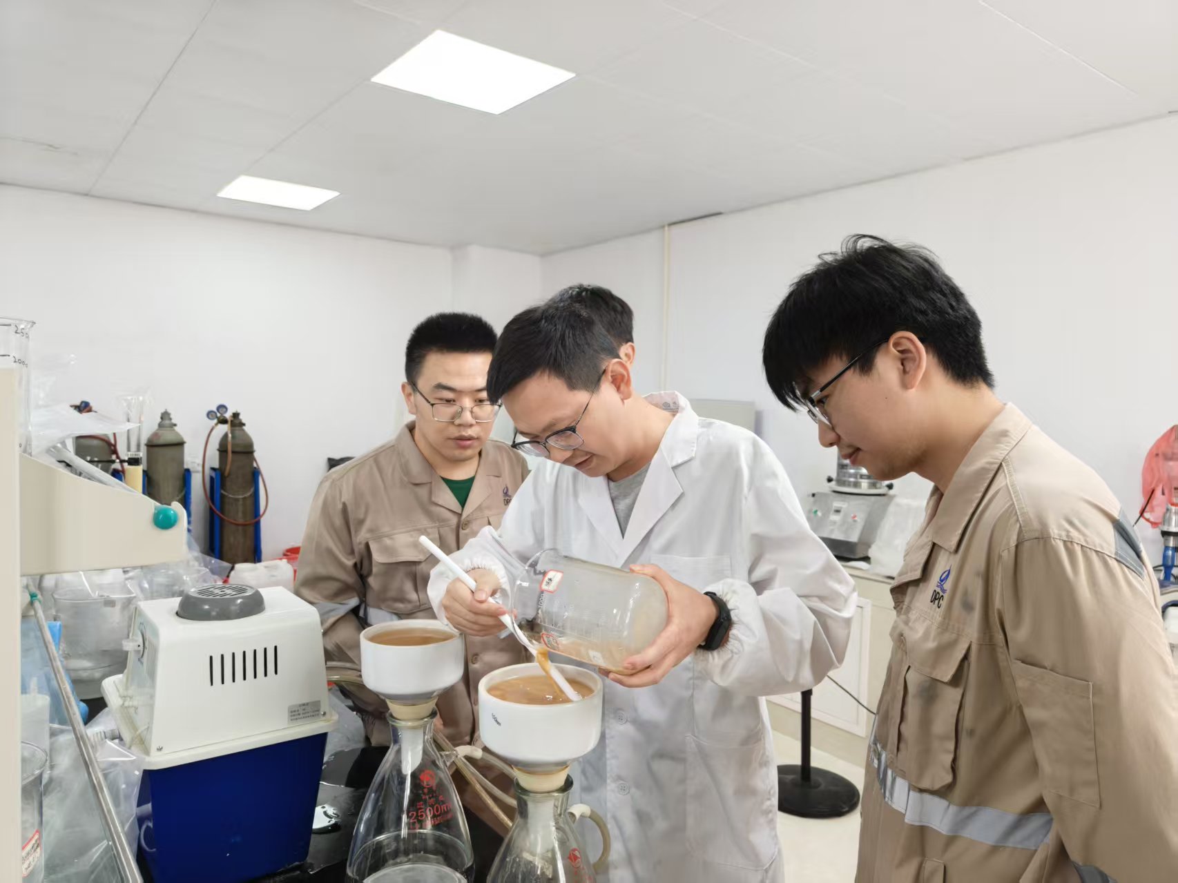 �����ҵ����������������·����&ldquo;�&rdquo;�뻨����ca88�ٷ�Ψһ��վ�ҵ�з���90�󹤳�ʦ����